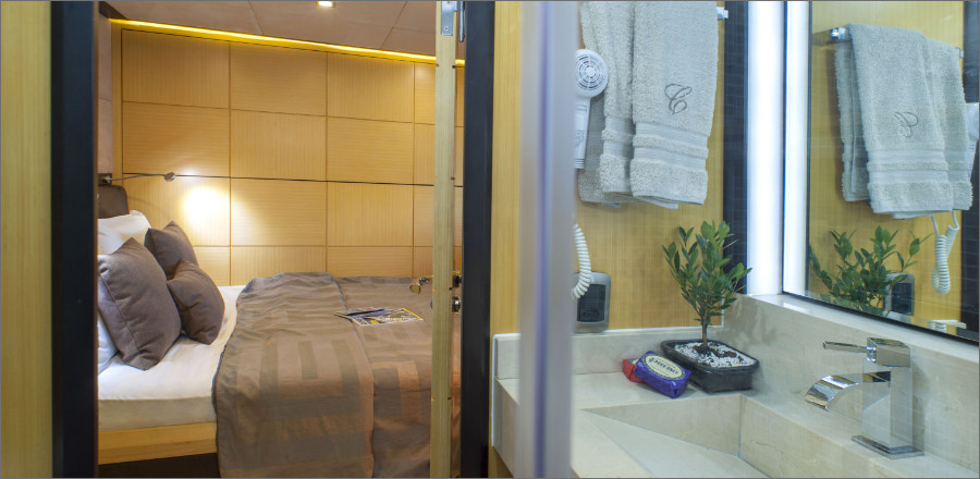 Aluguel de Iate em Angra dos Reis- Posillipo Technema 112- 3